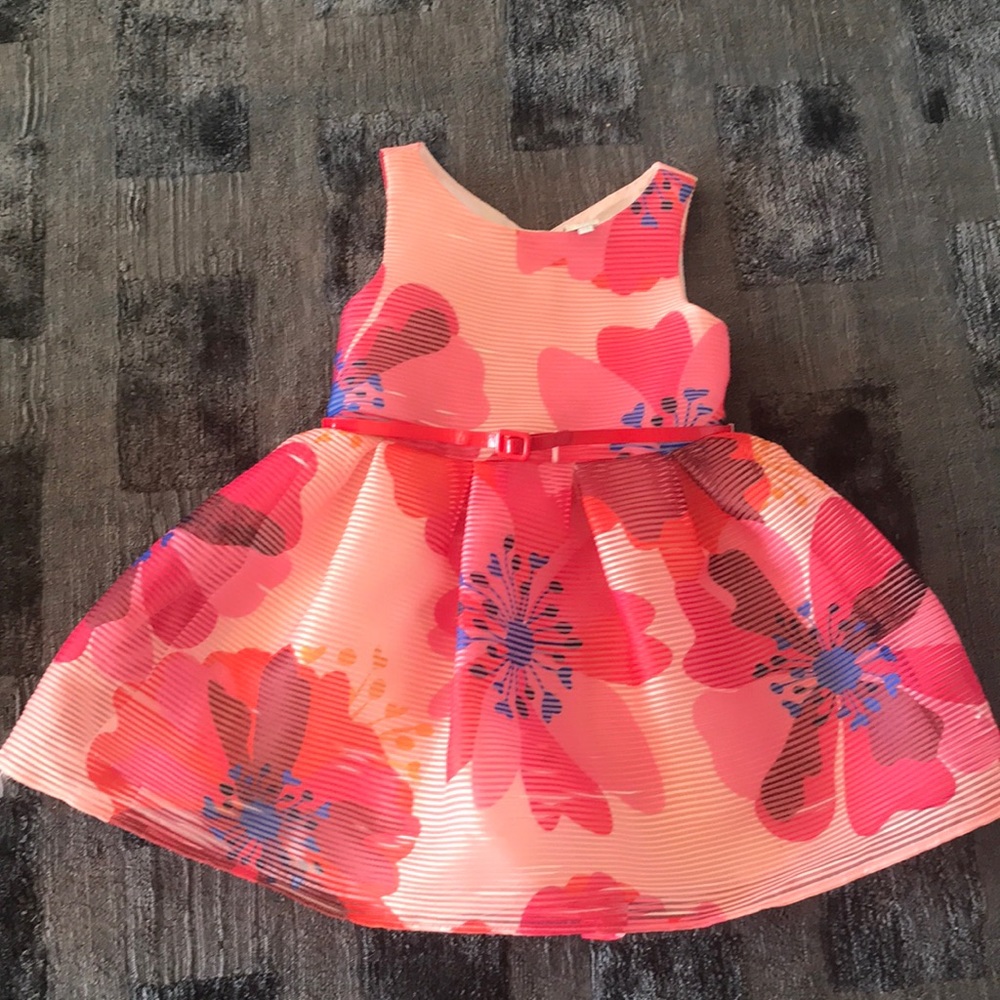 Girls dress, pink, floral. 3-4Y